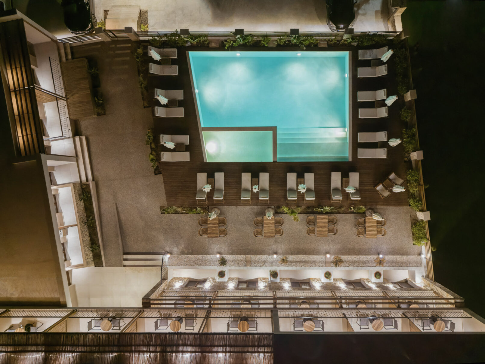 Discover Verano Afytos, a 3-star hotel in Chalkidiki that seamlessly blends modern comfort with traditional Afytos architecture. Enjoy stunning views of the Kassandra Gulf, minimalist summer interiors, and a vibrant communal atmosphere.